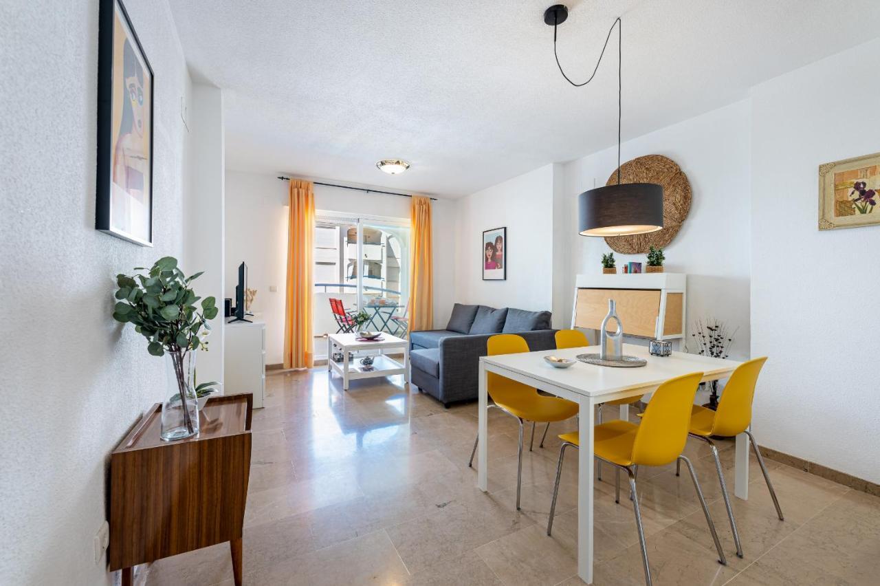 797 Holiday Rentals- Hermoso Apartamento Para 4 En Benalmádena Eksteriør billede