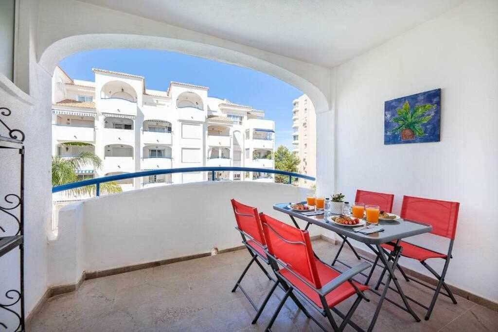 797 Holiday Rentals- Hermoso Apartamento Para 4 En Benalmádena Eksteriør billede
