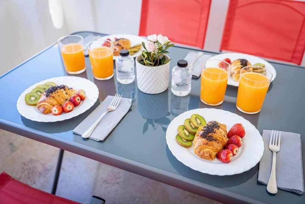 797 Holiday Rentals- Hermoso Apartamento Para 4 En Benalmádena Eksteriør billede
