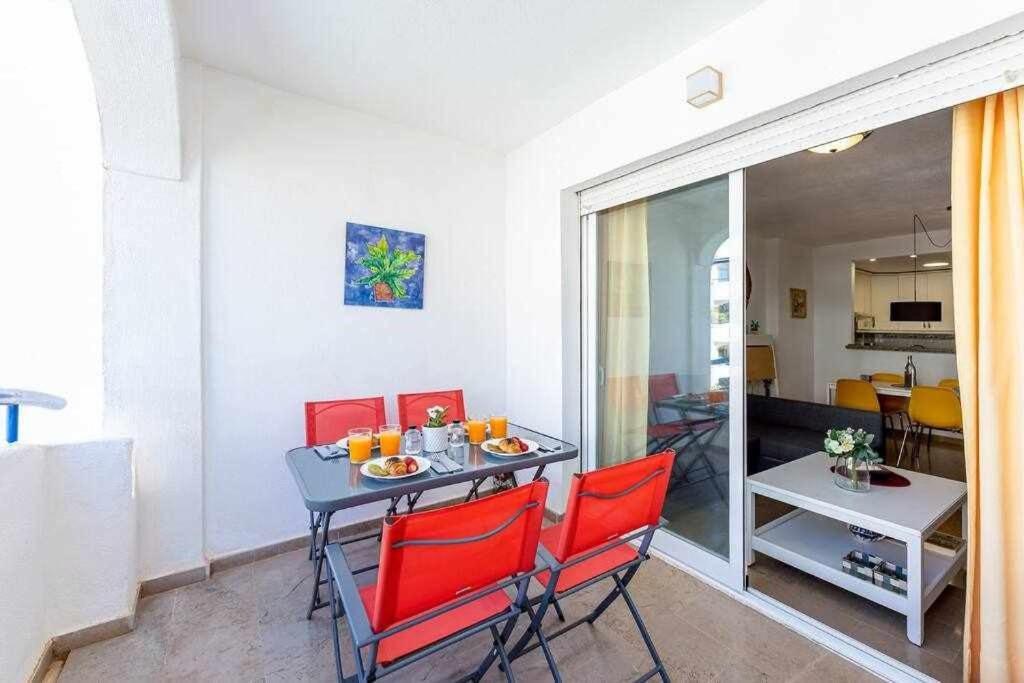 797 Holiday Rentals- Hermoso Apartamento Para 4 En Benalmádena Eksteriør billede